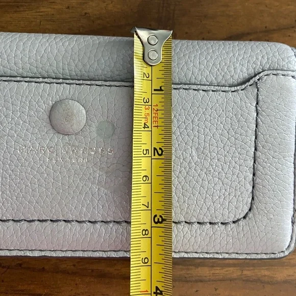 NWT MARC JACOBS LIGHT GREY GENUINE Leather Bifold Wallet Purse MSPR $165 Read - Picture 10 of 14
